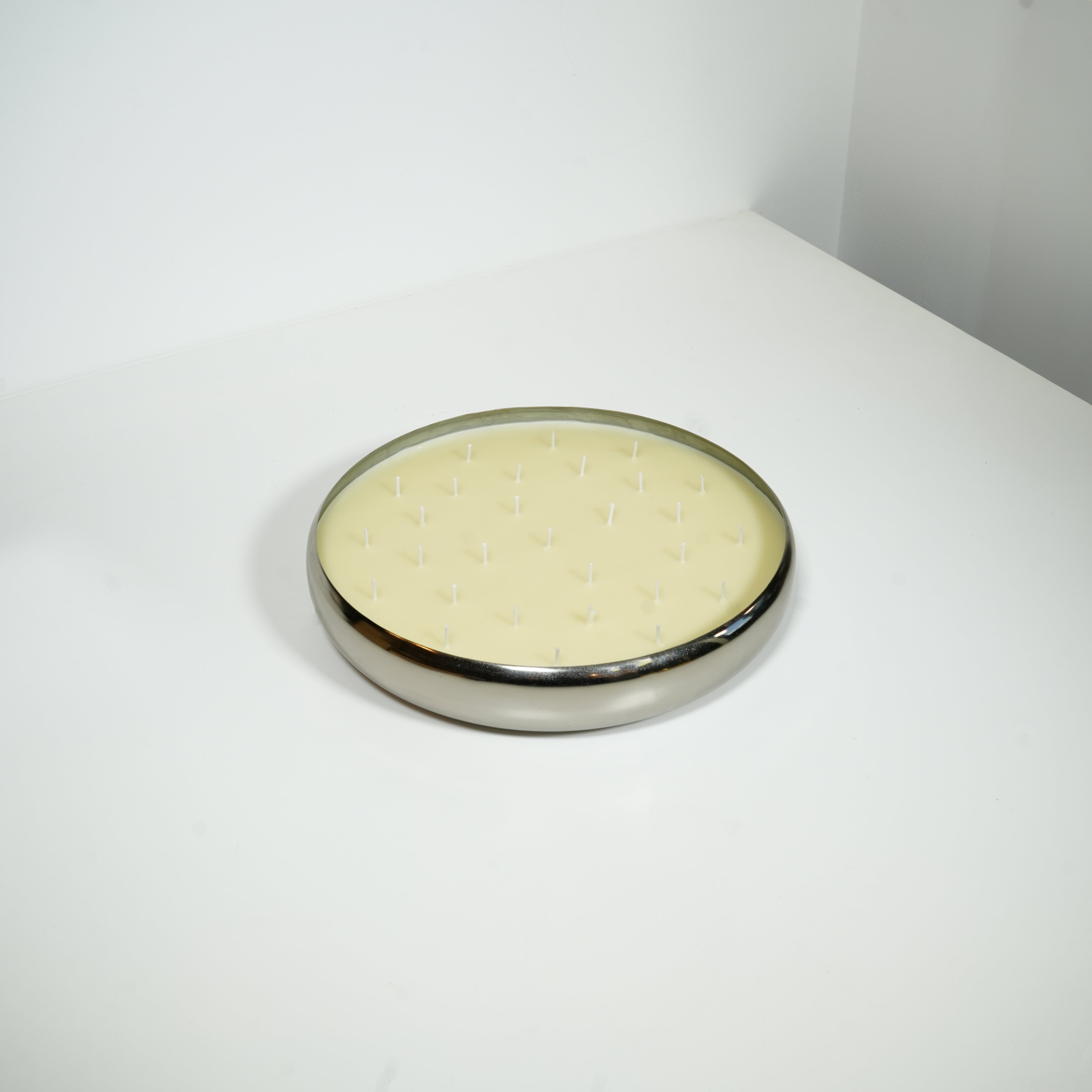 O29 CANDLE SILVER GLORIOUS MUSK Ikkiu