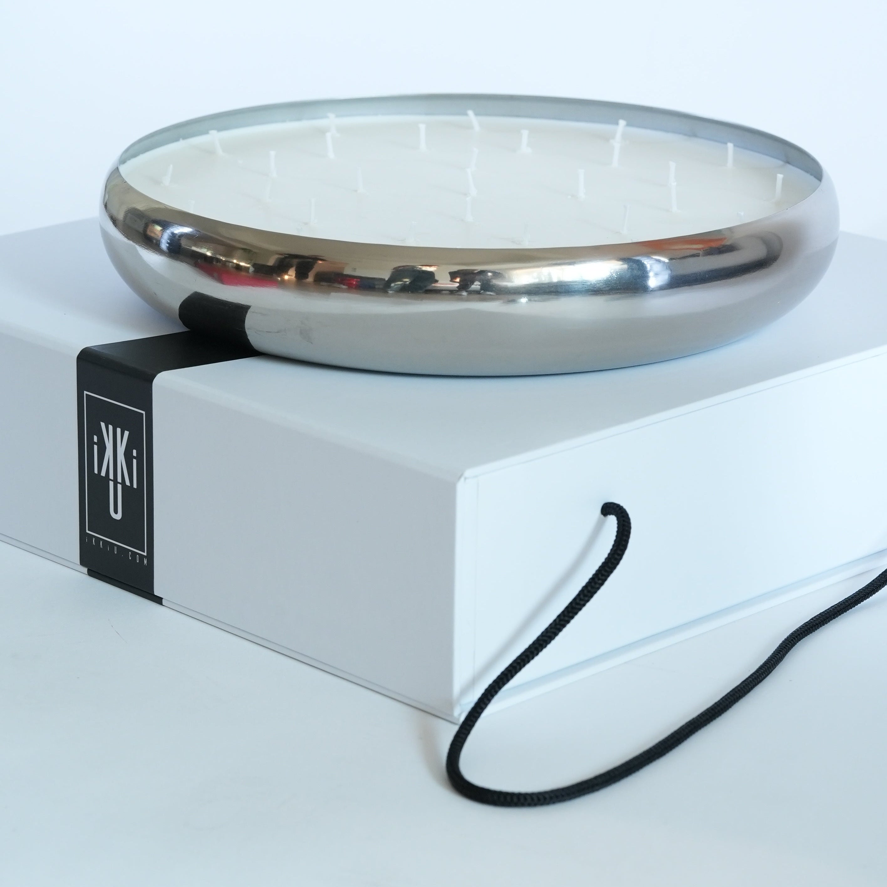 O29 CANDLE SILVER GLORIOUS MUSK