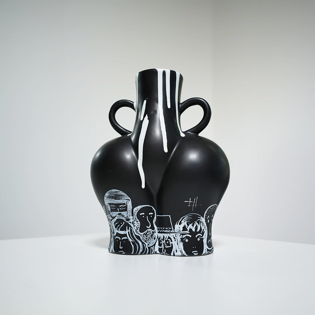 CROWD B&W - VASE BLACK