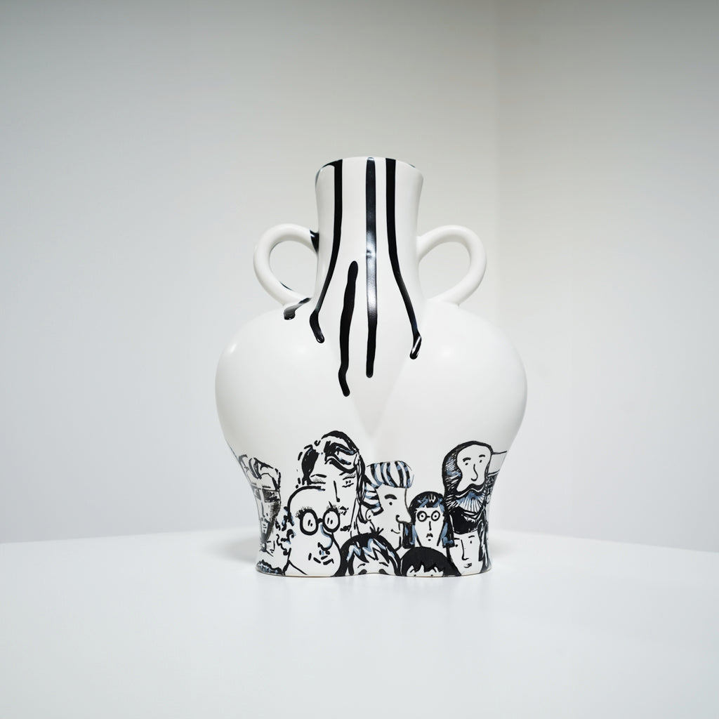 CROWD B&W - VASE WHITE