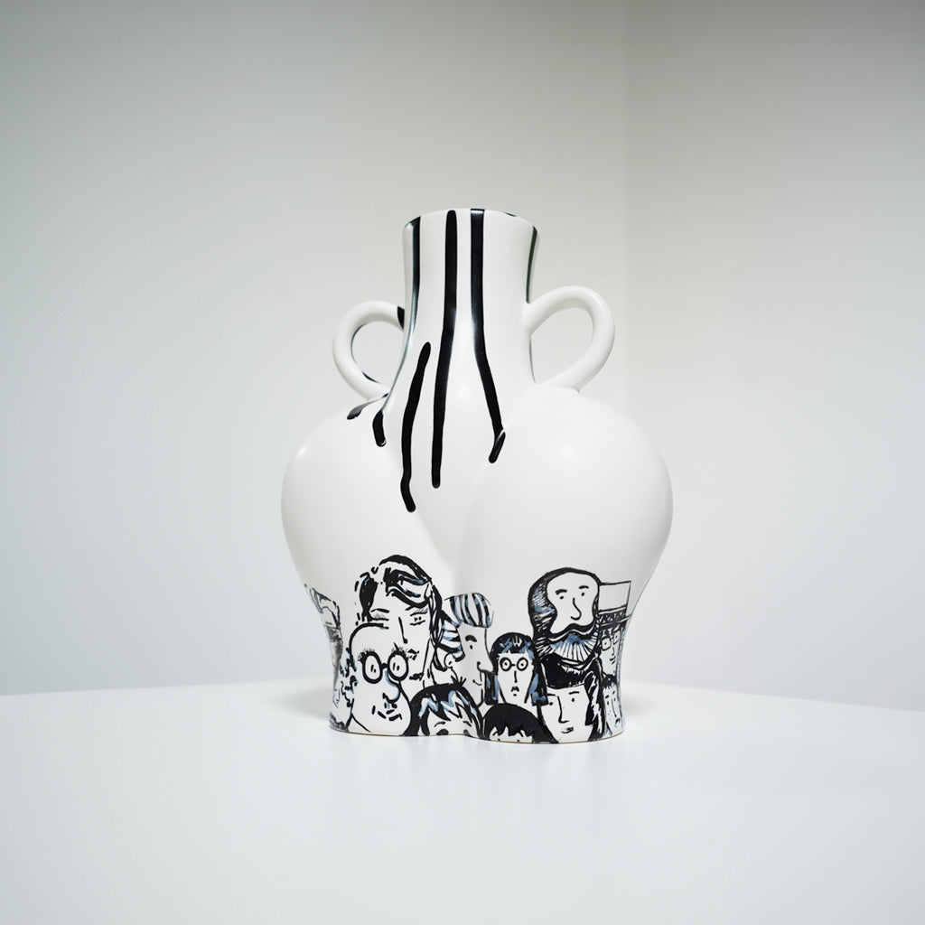 CROWD B&W - VASE WHITE