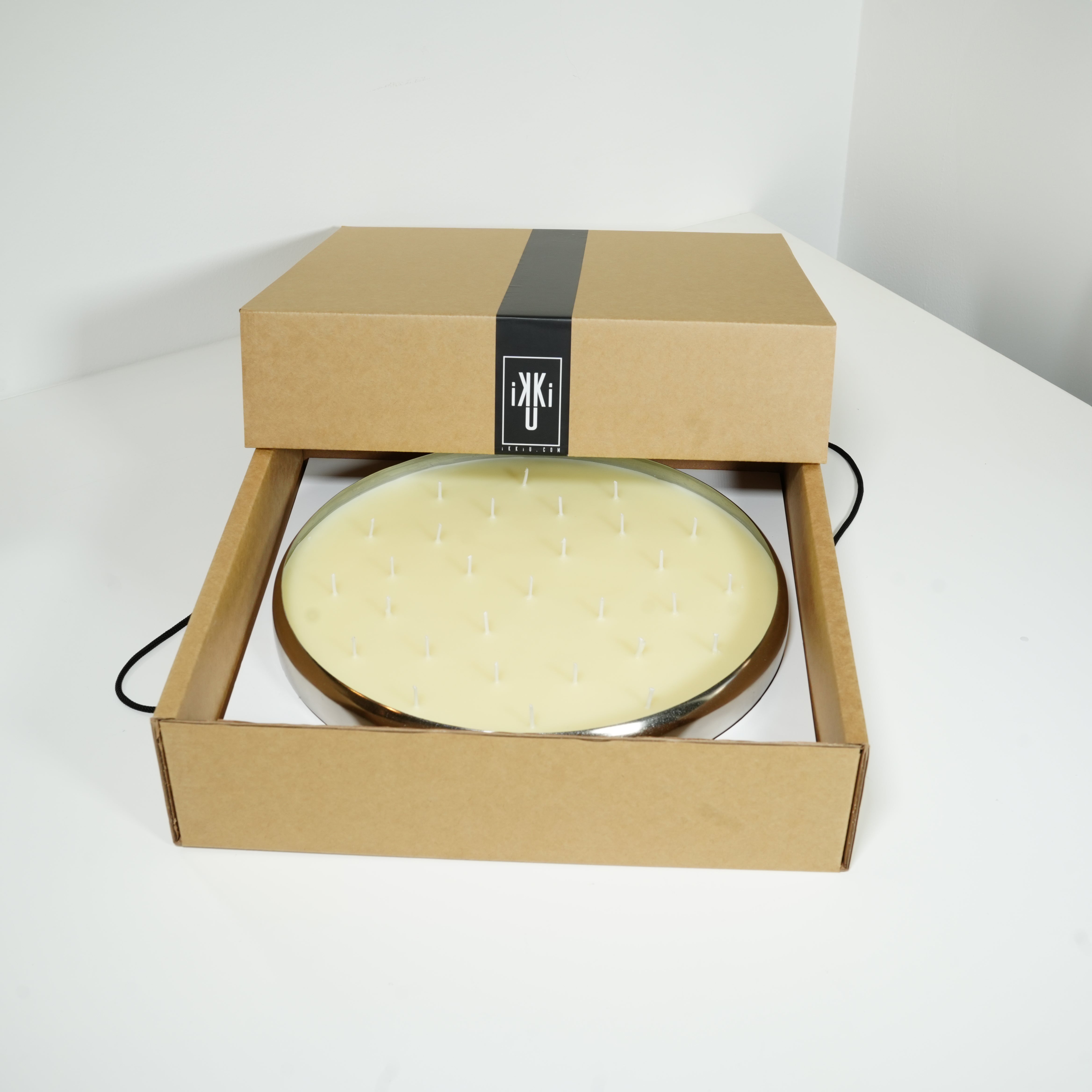 O29 CANDLE SILVER GLORIOUS MUSK Ikkiu