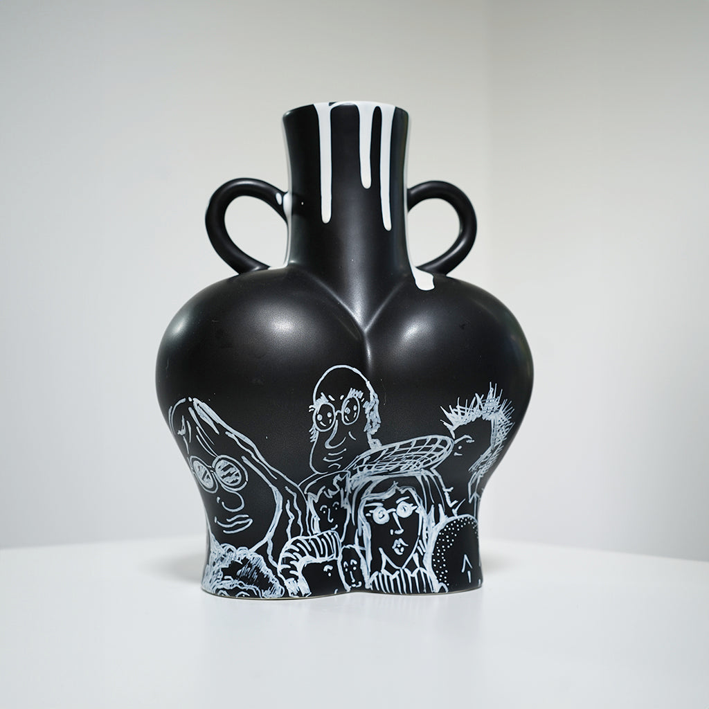 CROWD B&W - VASE BLACK