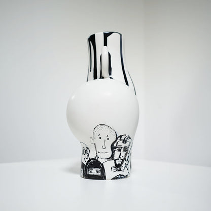 CROWD B&W - VASE WHITE